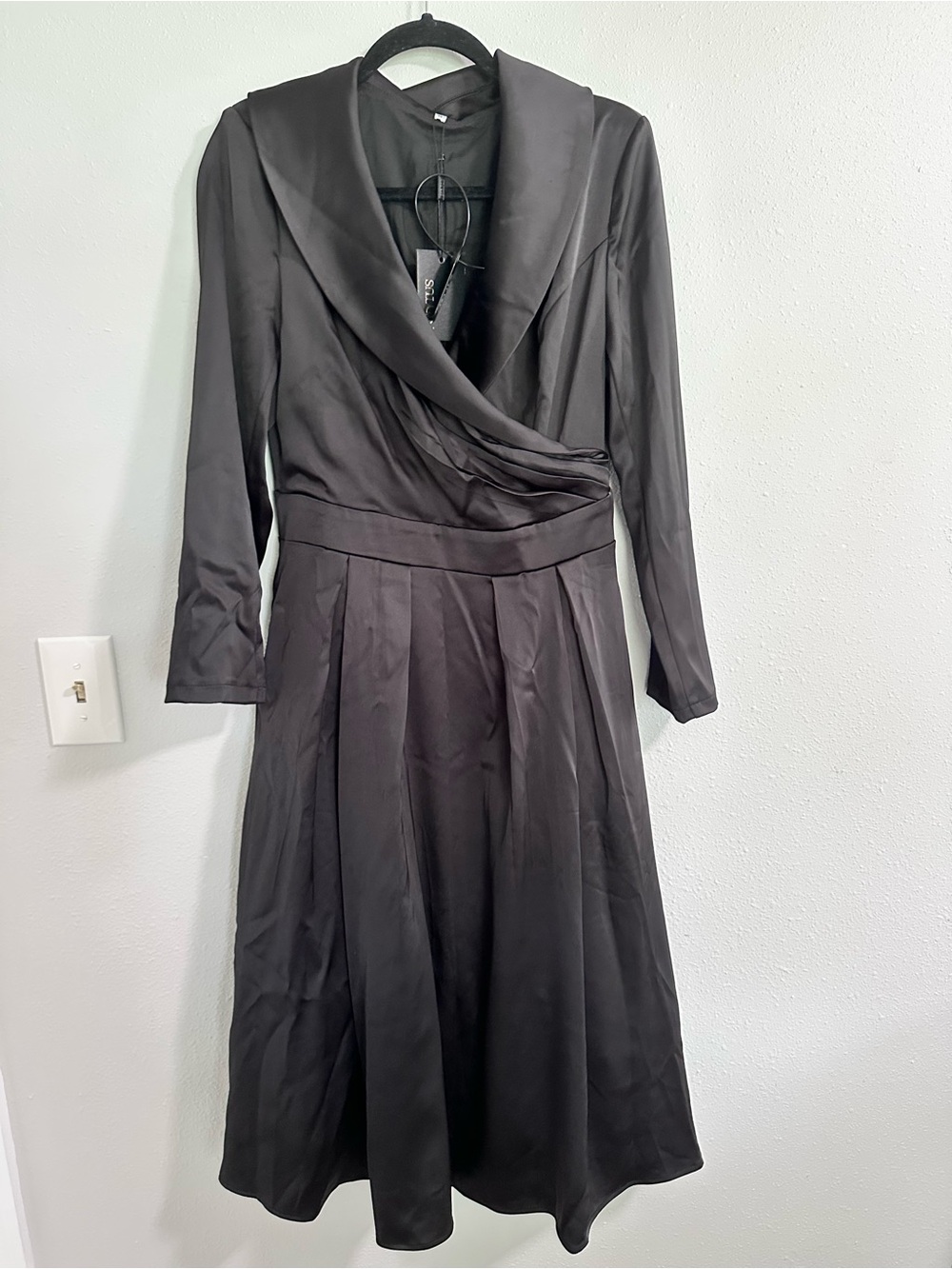 solo Black Long-Sleeve Wrap Midi Dress